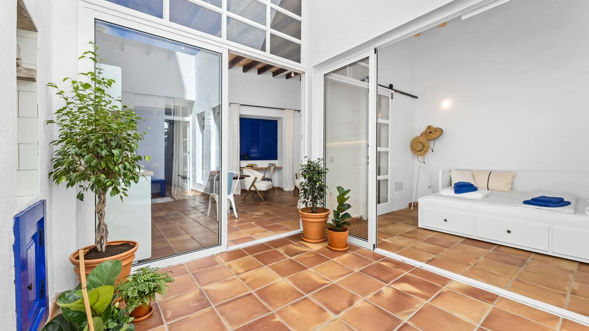 Luxury House Grand Central Arrecife  0*, Arrecife (Lanzarote)